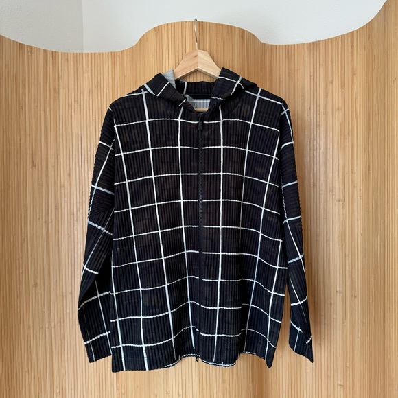 Issey Miyake pleated zip up hoodie - Picture 5 of 6